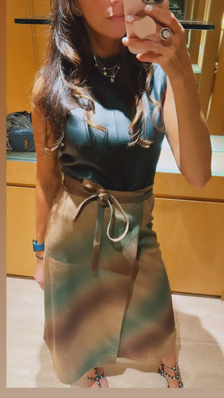 River Overlapped Belted Gradient Suede Skirt
