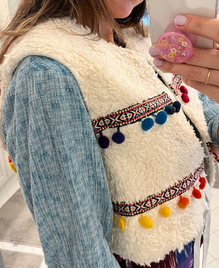 Nilah Sherpa Tassels Sleeveless Vest
